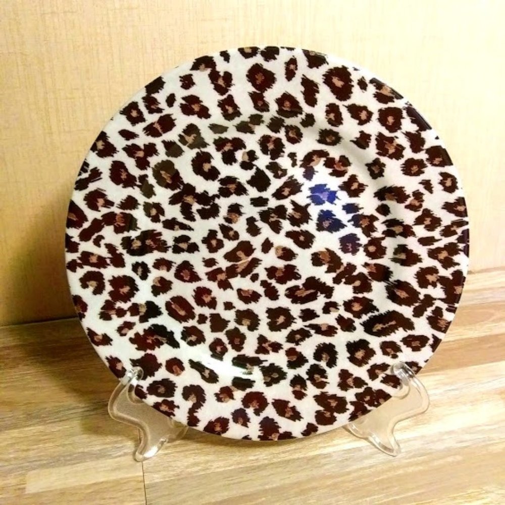 NICOLE MILLER*SNOW LEOPARD PATTERN*SAKURA PORCELAIN*SALAD PLATE *8"